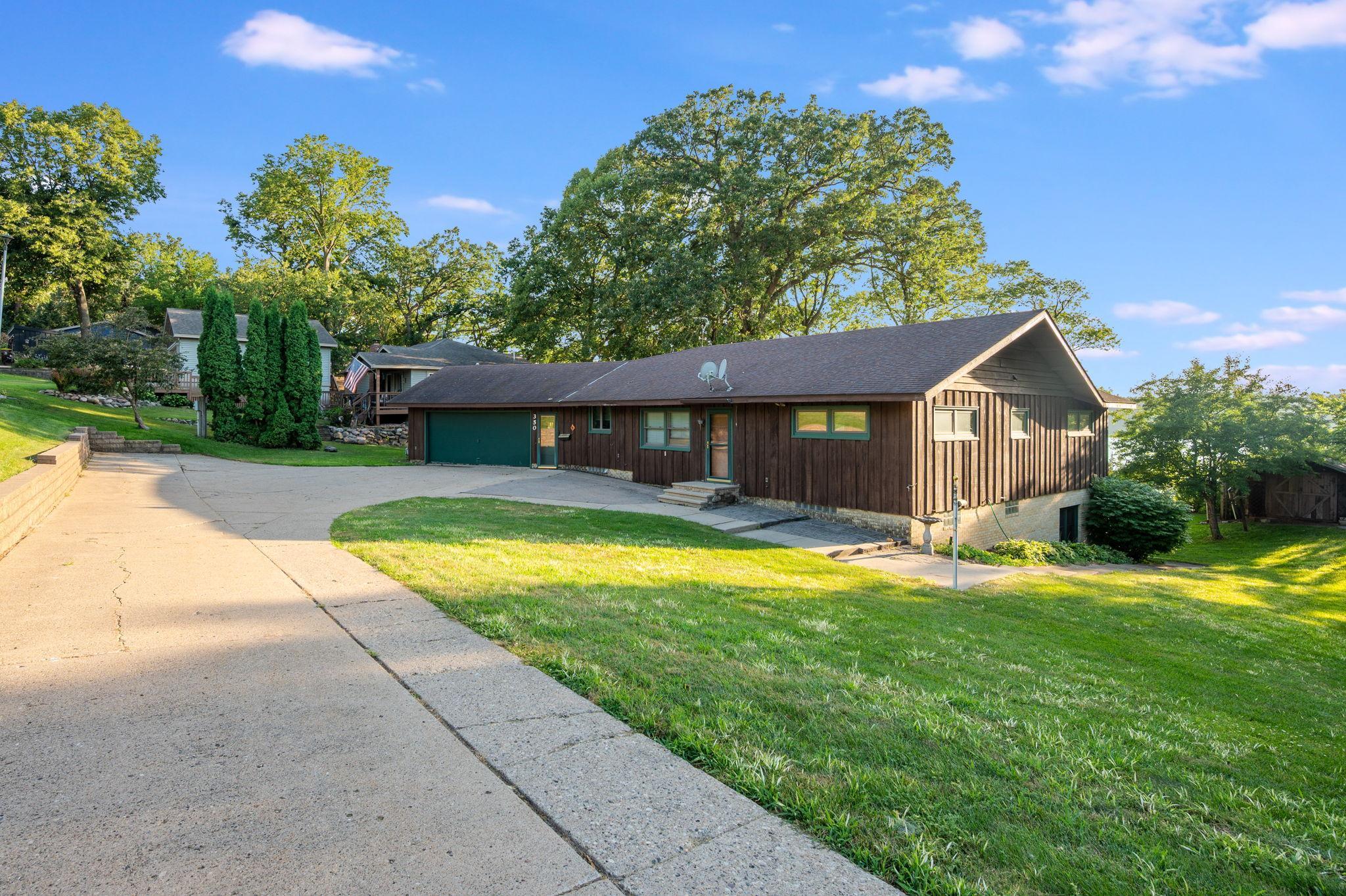 350 Amber Lake Rd Fairmont MN-04.jpg