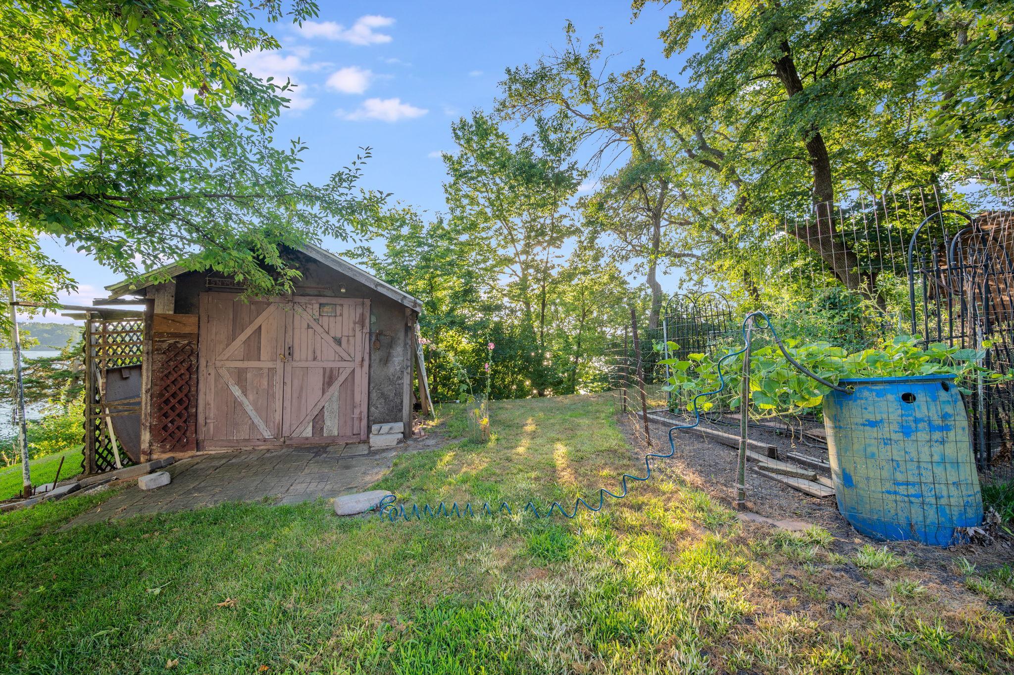 350 Amber Lake Rd Fairmont MN-14.jpg
