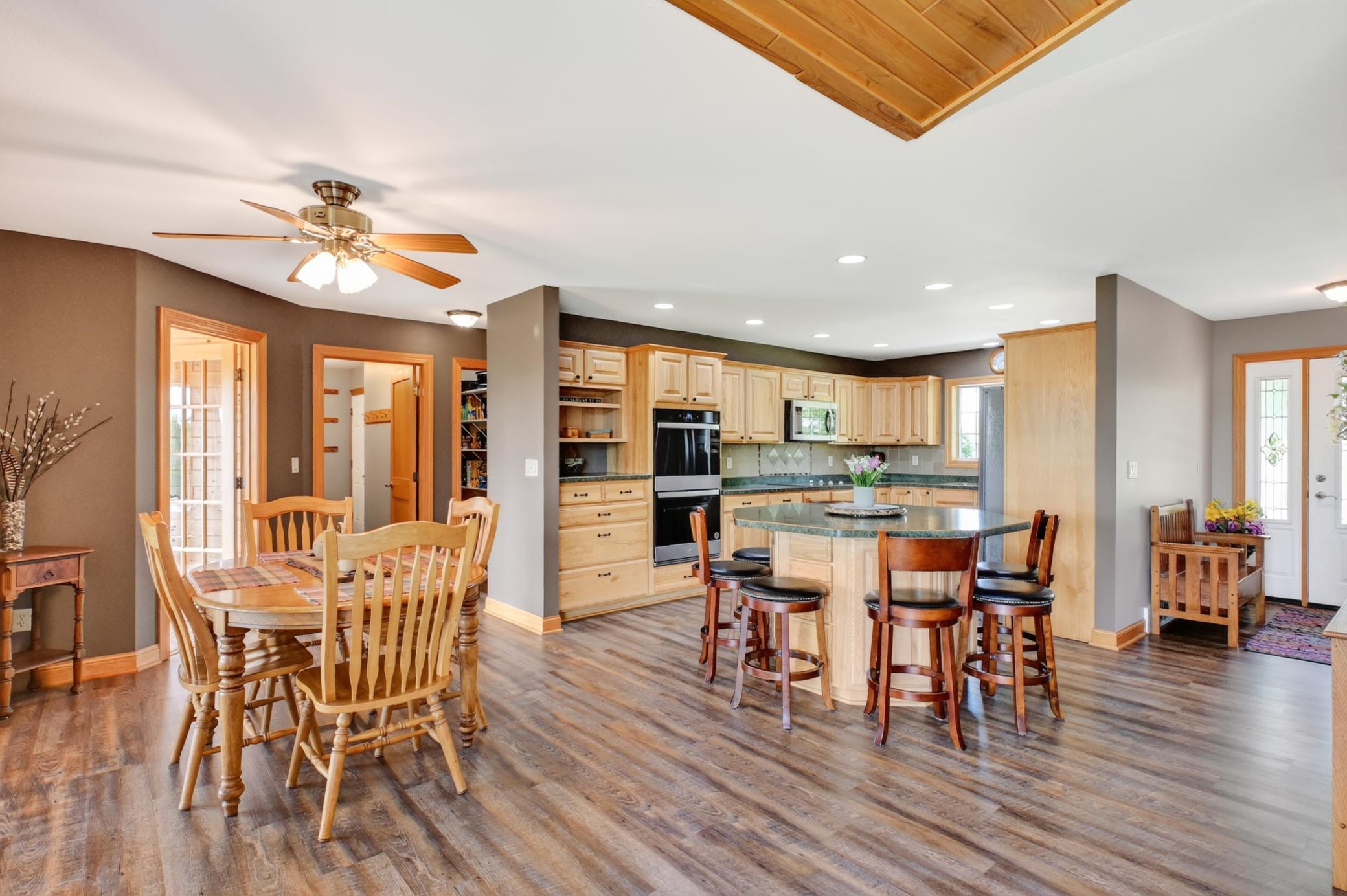Kitchen/Dining