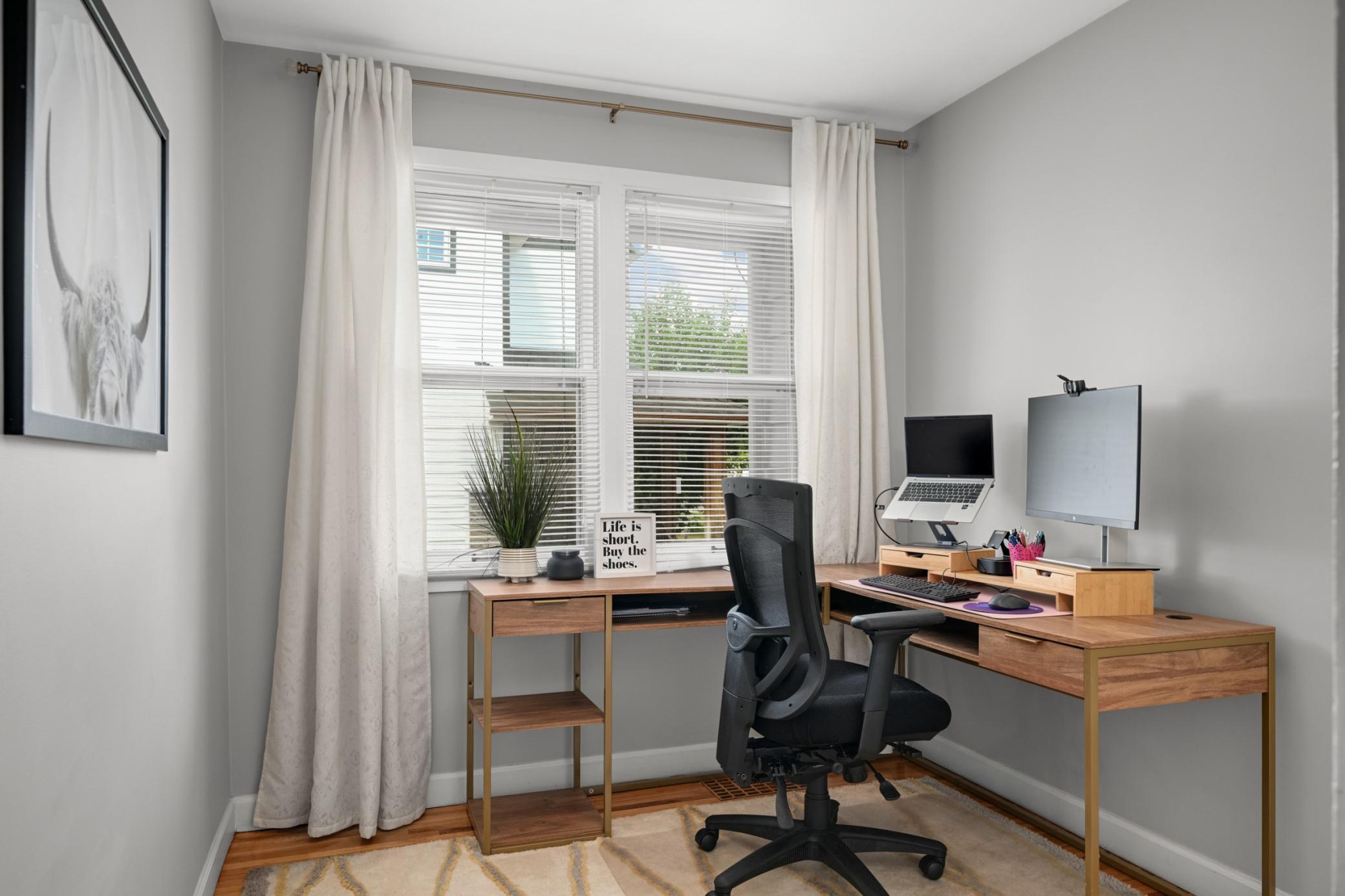 third bedroom-1.jpg