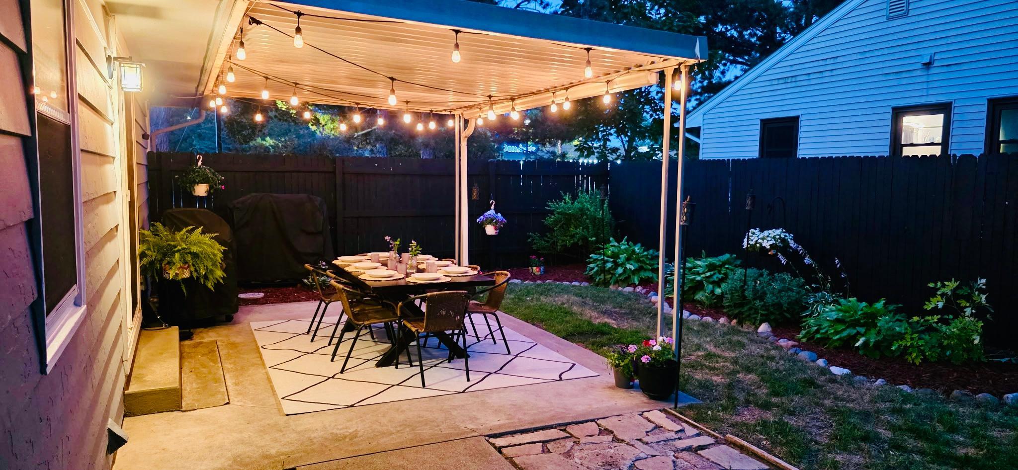 Patio-3 (night pic from owner).jpeg