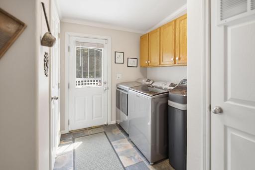 17-web-or-mls-26670-foxes-landing-rd.jpg