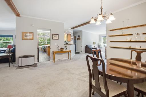 7-web-or-mls-26670-foxes-landing-rd.jpg