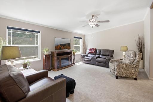 10-web-or-mls-26670-foxes-landing-rd.jpg