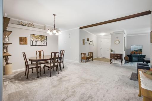 18-web-or-mls-26670-foxes-landing-rd.jpg