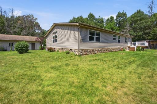 40-web-or-mls-26670-foxes-landing-rd.jpg