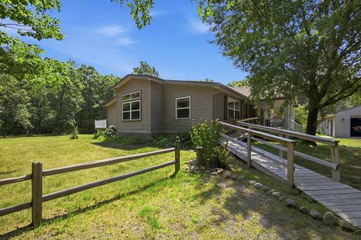 44-web-or-mls-26670-foxes-landing-rd.jpg