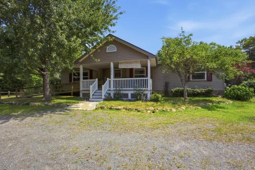 38-web-or-mls-26670-foxes-landing-rd.jpg