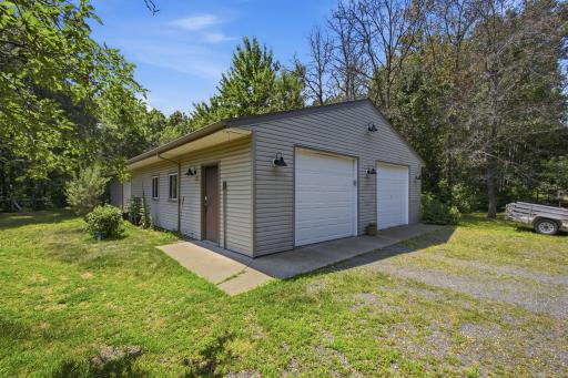 46-web-or-mls-26670-foxes-landing-rd.jpg