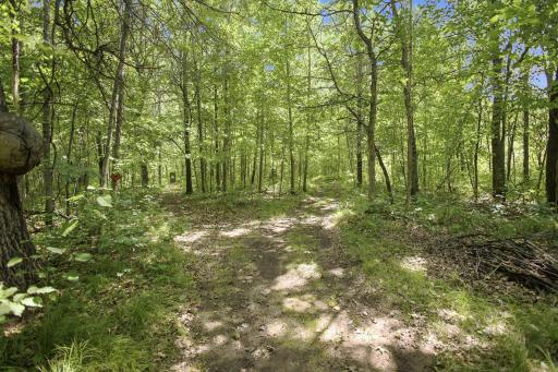 69-web-or-mls-26670-foxes-landing-rd.jpg