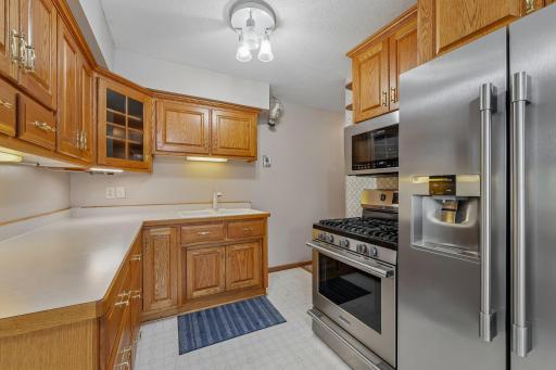 22-web-or-mls-jackson-S2407-022.jpg