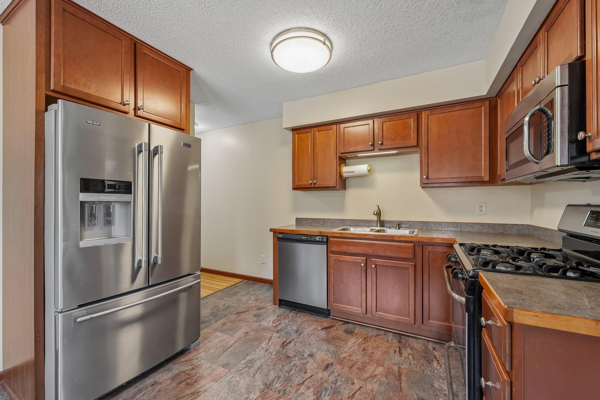 18-web-or-mls-jackson-S2407-018.jpg