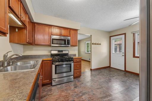 19-web-or-mls-jackson-S2407-019.jpg