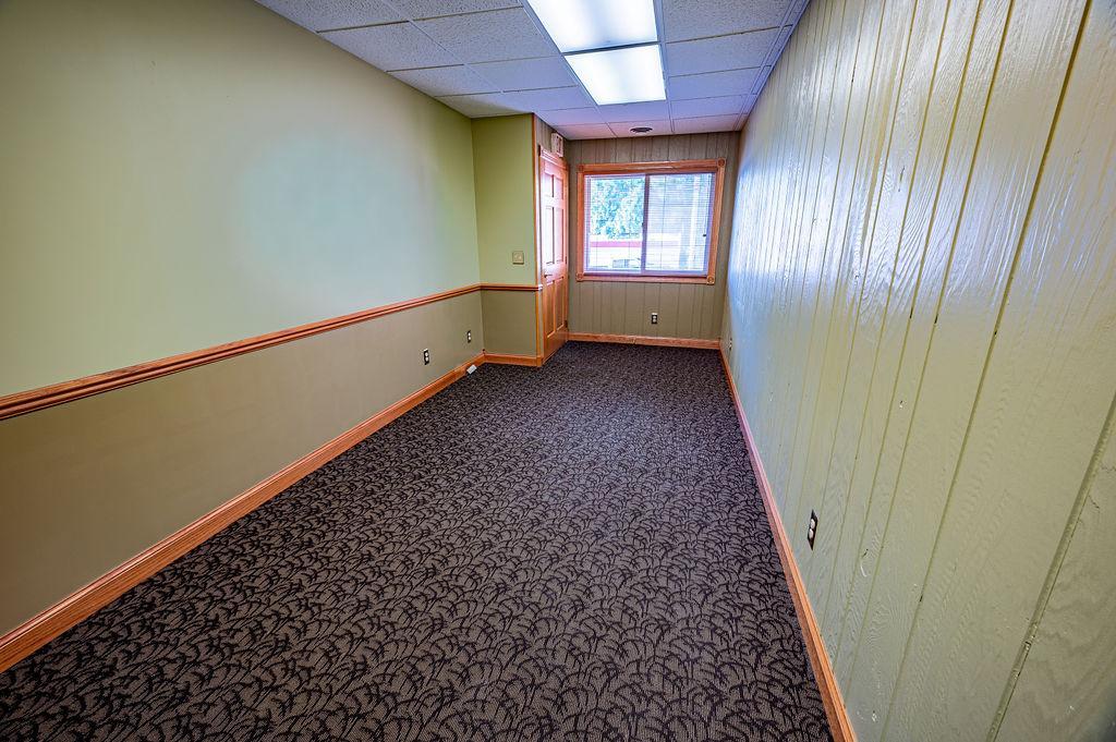 361 Main - 18x8 Office
