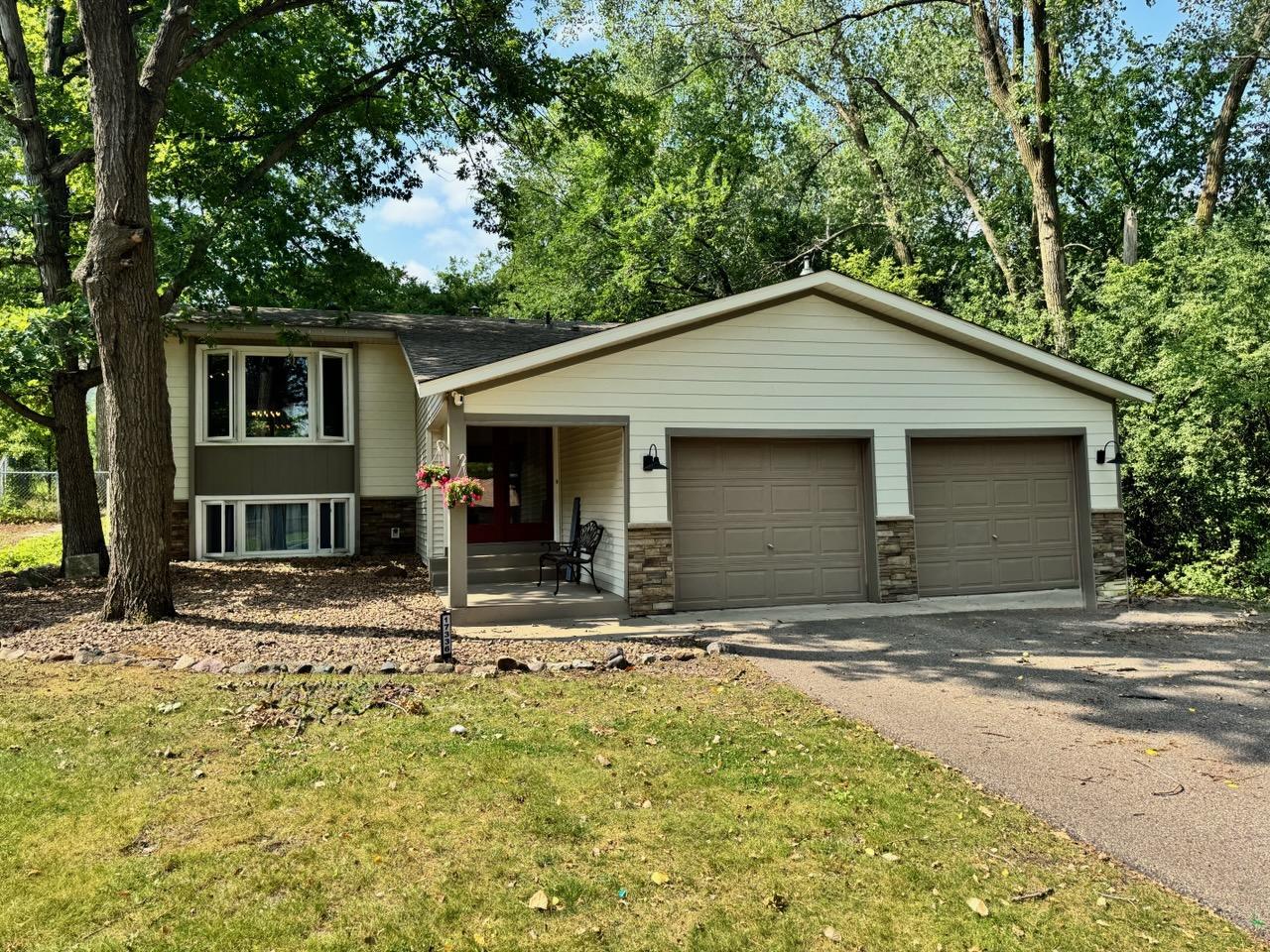 Welcome to 17336 Jersey Way!