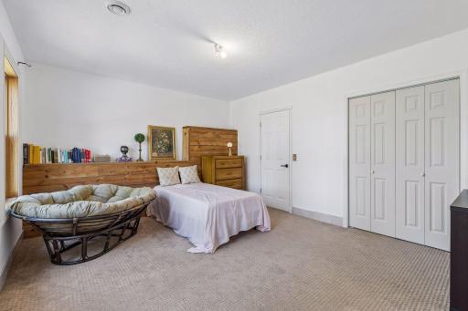 9249 Kaeding Avenue NE, Otsego, MN 55362