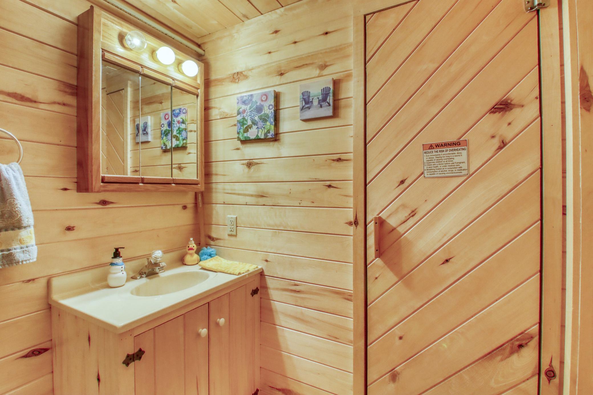 Basement Bathroom1_2-3264.jpeg