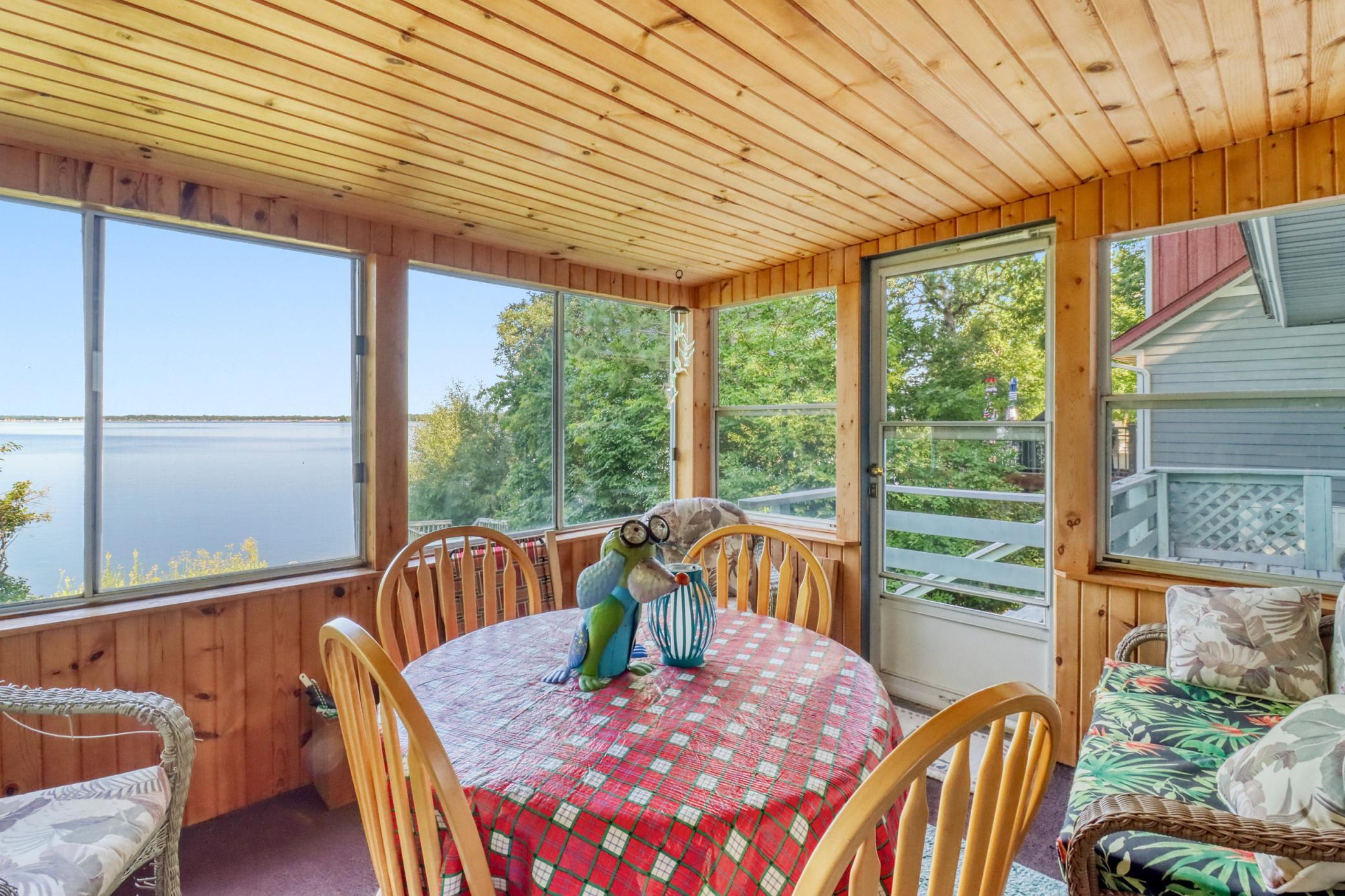 Sunroom1_0-3264.jpeg