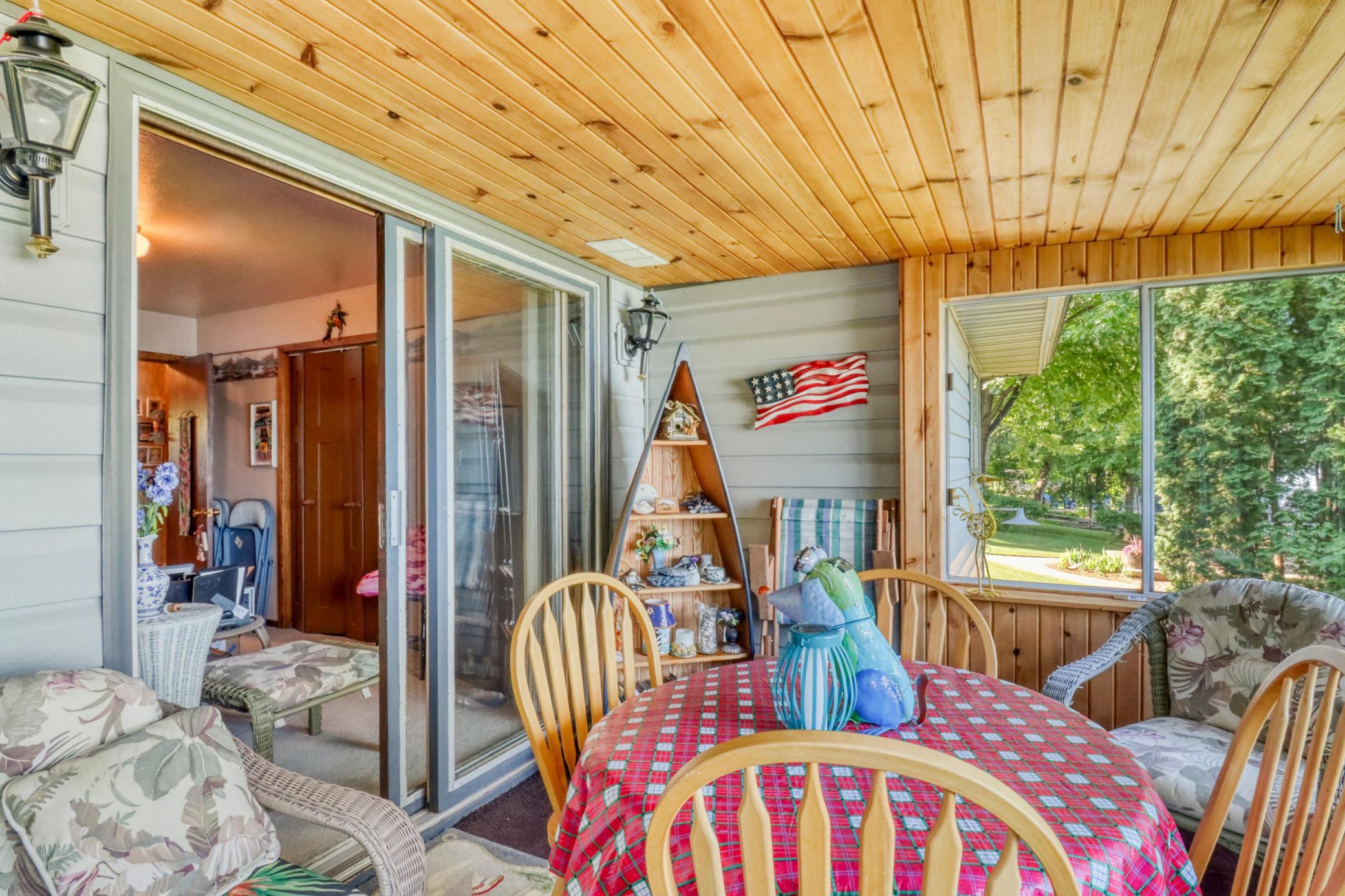 Sunroom1_1-3264.jpeg
