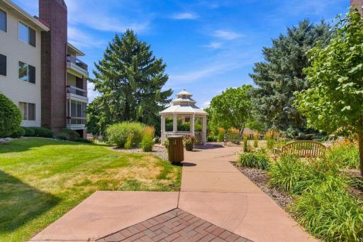 7440 Edinborough Way, 4116, Edina, MN 55435