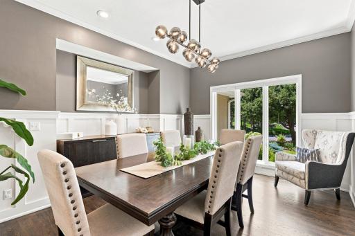856 Great Oaks Trail, Eagan, MN 55123