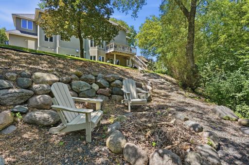 856 Great Oaks Trail, Eagan, MN 55123