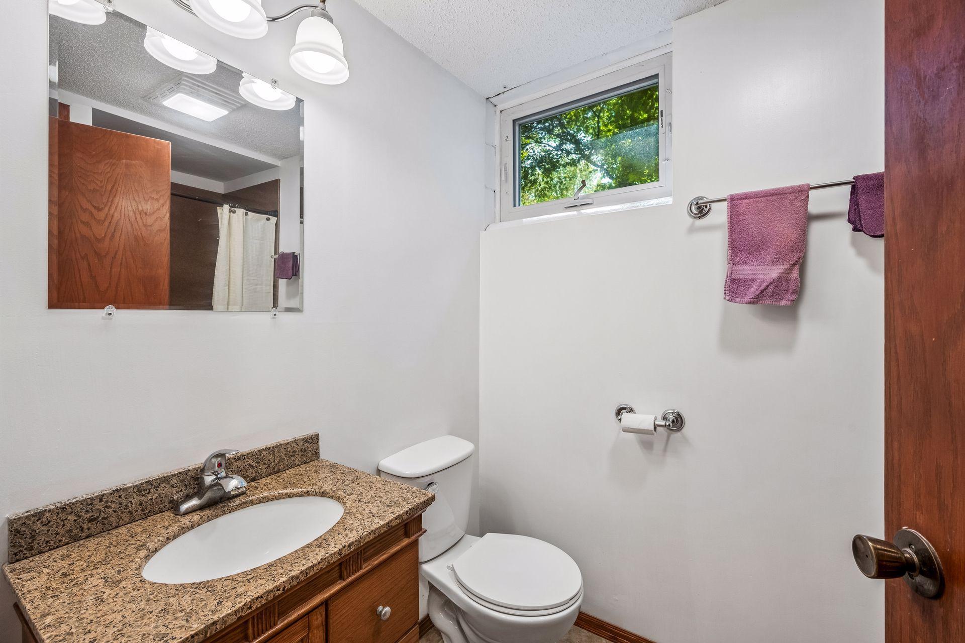 Lower level 3/4 bath