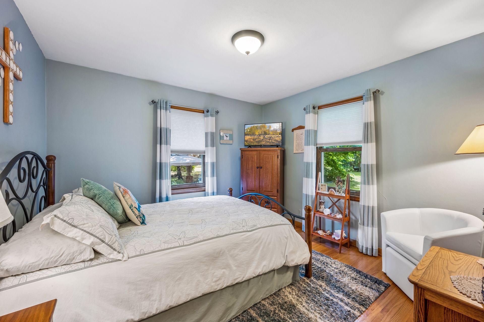 Second bedroom