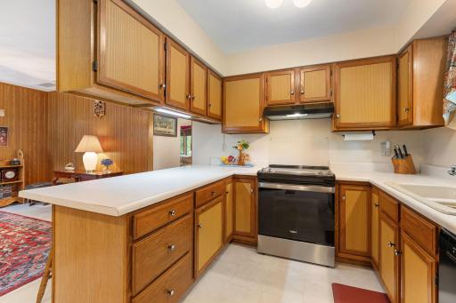 545 Crestview Lane, Owatonna, MN 55060