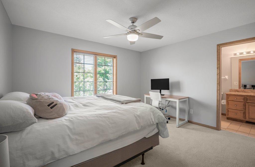 Bedroom 3 on suite with bathroom