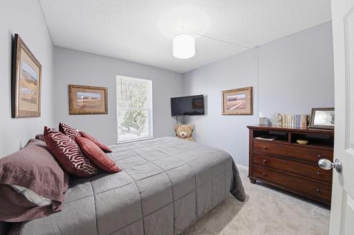 1574 Liberty Circle, Shakopee, MN 55379