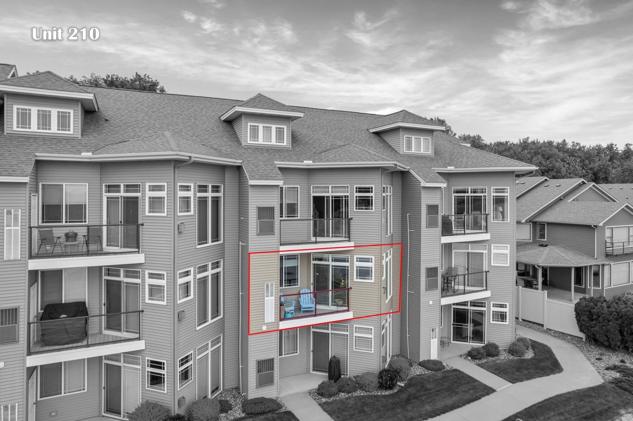 100 Central Point Rd (2L).jpg