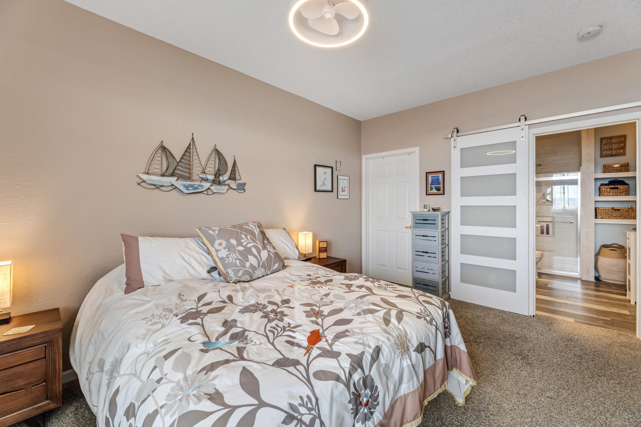 100 Central Point Rd (12).jpg