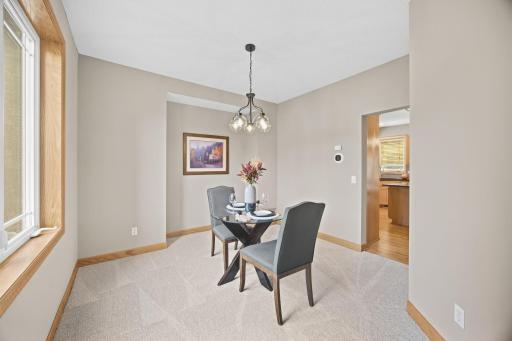 700 Mcfaddens Trail, Eagan, MN 55123