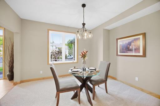 700 Mcfaddens Trail, Eagan, MN 55123