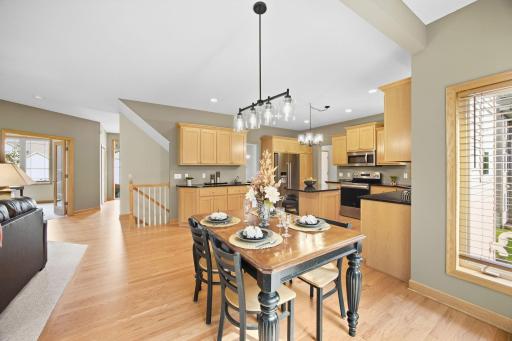 700 Mcfaddens Trail, Eagan, MN 55123