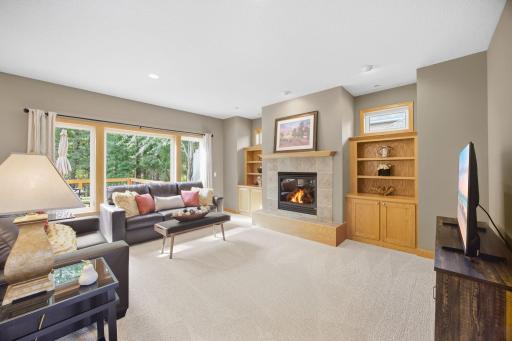 700 Mcfaddens Trail, Eagan, MN 55123