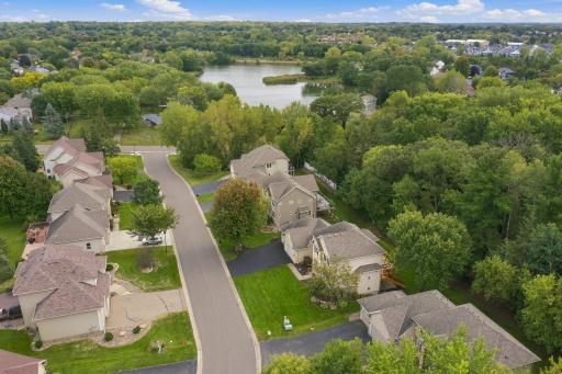 700 Mcfaddens Trail, Eagan, MN 55123