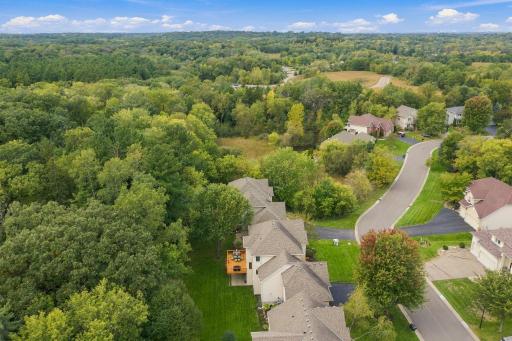 700 Mcfaddens Trail, Eagan, MN 55123