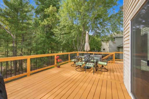 700 Mcfaddens Trail, Eagan, MN 55123