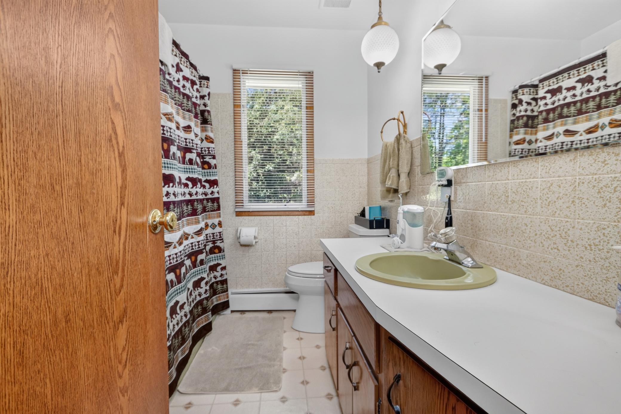 Full Upper Bath