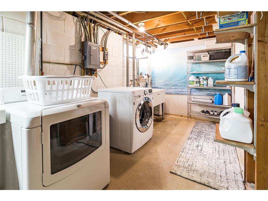 Laundry Room / Utility Room