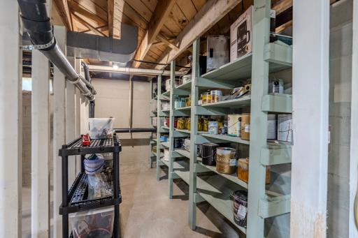 1710 W River Road, Little Falls, MN 56345