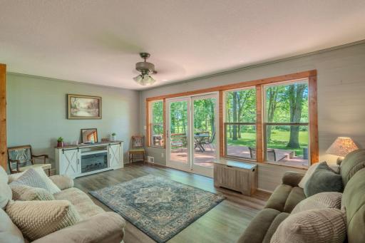 1710 W River Road, Little Falls, MN 56345