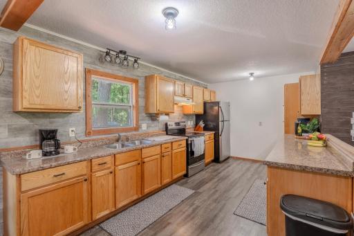 1710 W River Road, Little Falls, MN 56345