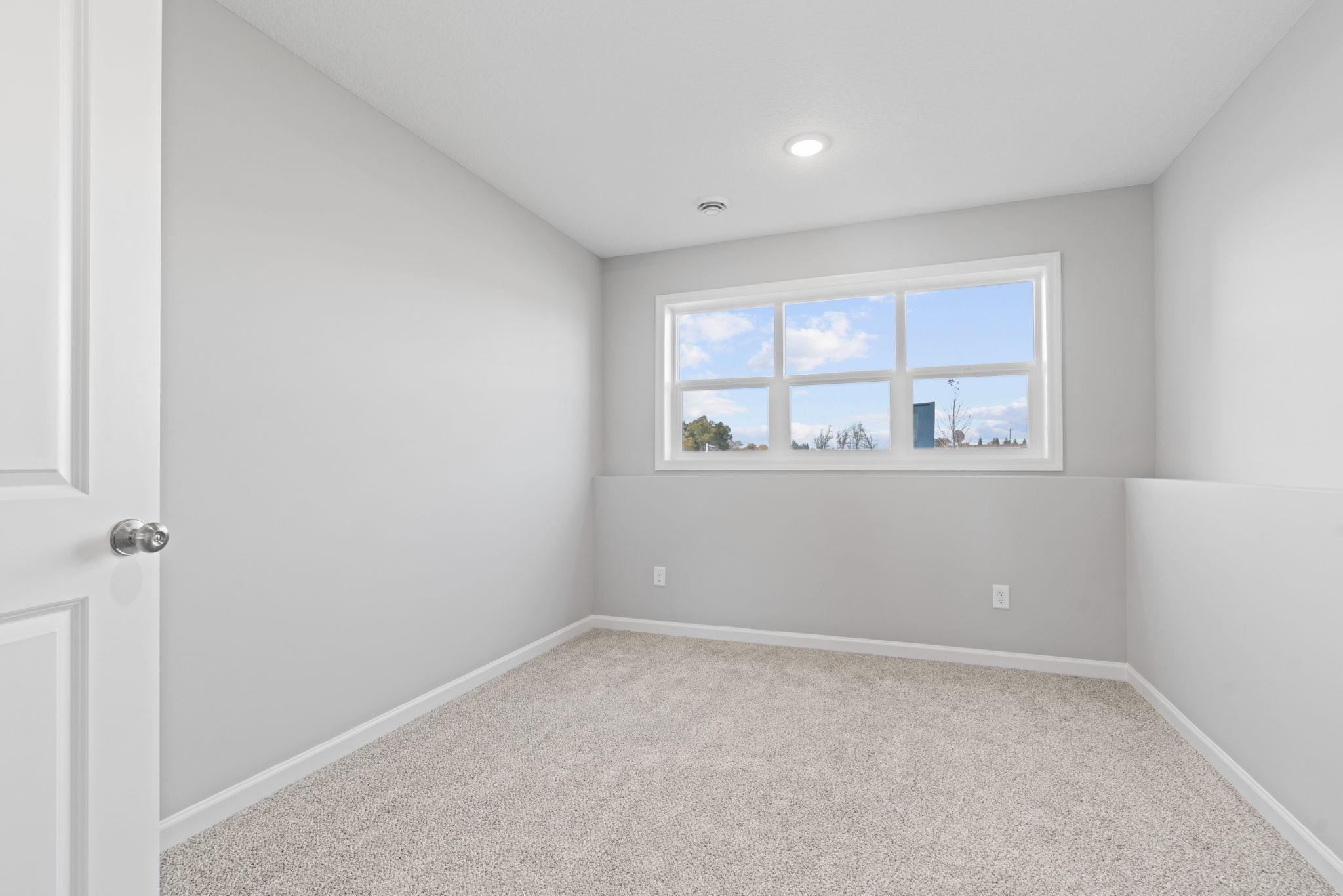 Photo shows the same floor plan but not the actual home. Photos of actual home will be uploaded when home has been completed and cleaned.