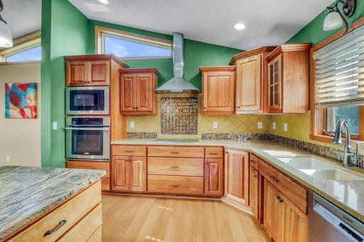 Kitchen1_3-g.jpg