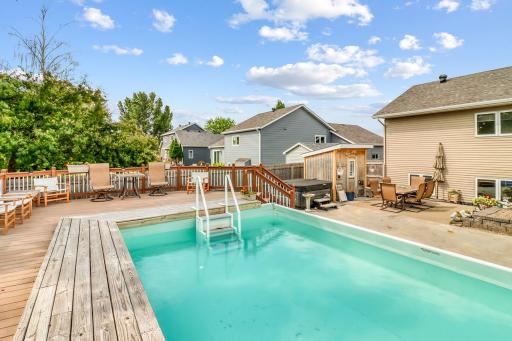Backyard Pool1_4-g.jpg