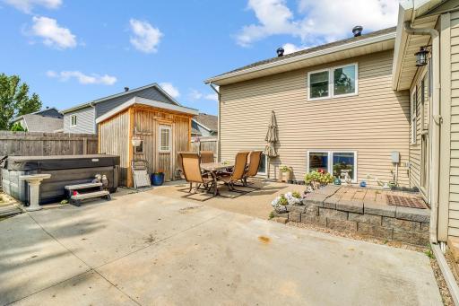 Backyard1_2-g.jpg