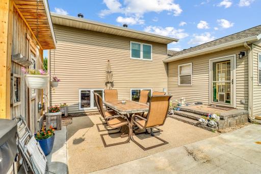 Backyard1_7-g.jpg